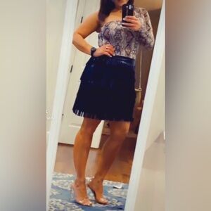 It’s an XL but it can be a large